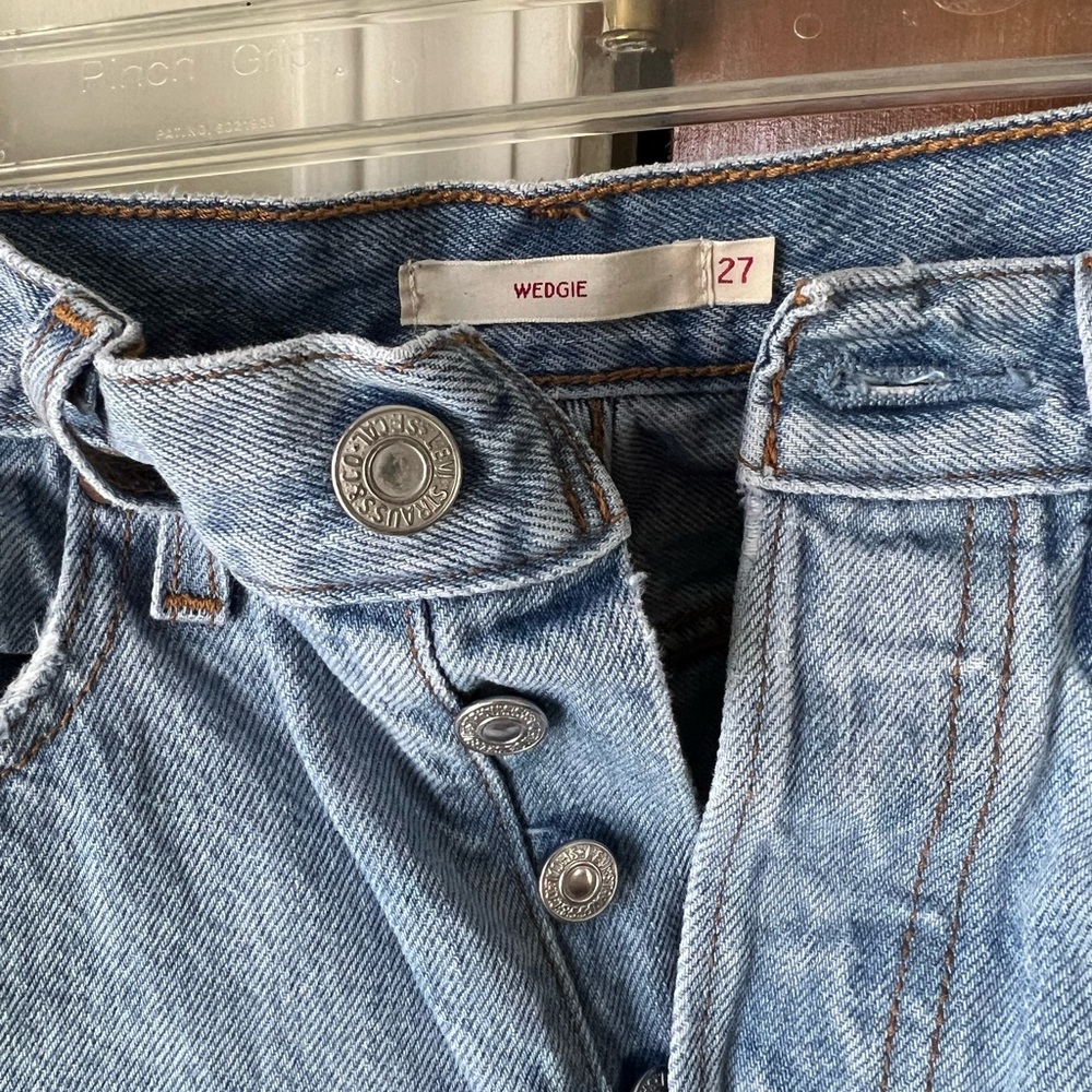Levi’s Wedgie Denim